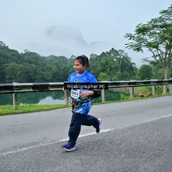 Runner Photo 7612176