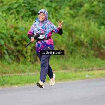 Runner Photo 7612201