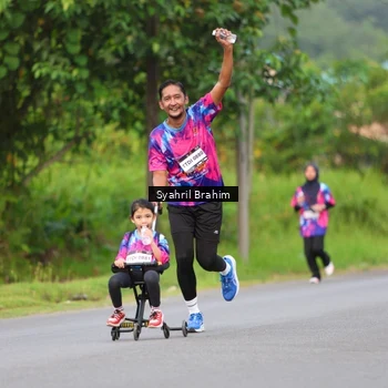 Runner Photo 7612211