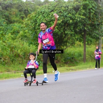 Runner Photo 7612221