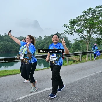 Runner Photo 7612236