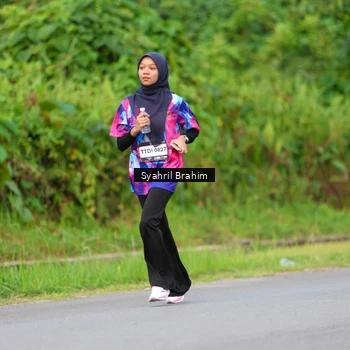 Runner Photo 7612248