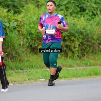 Runner Photo 7612262