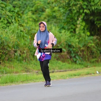 Runner Photo 7612282