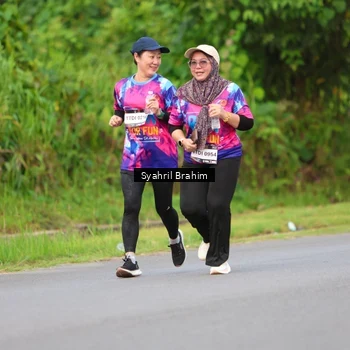 Runner Photo 7612283