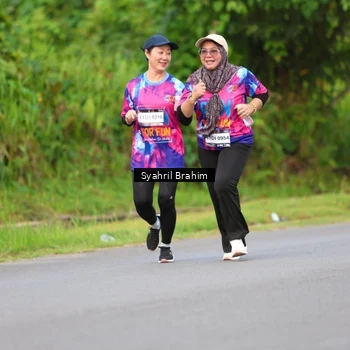 Runner Photo 7612285
