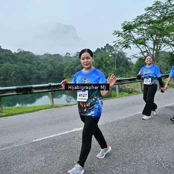 Runner Photo 7612292