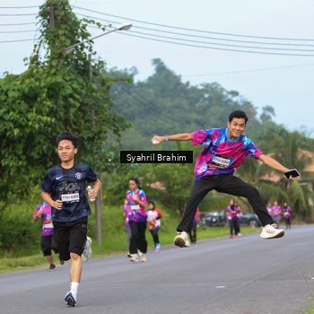 Runner Photo 7612294