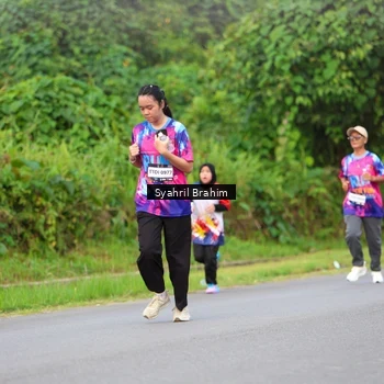 Runner Photo 7612321