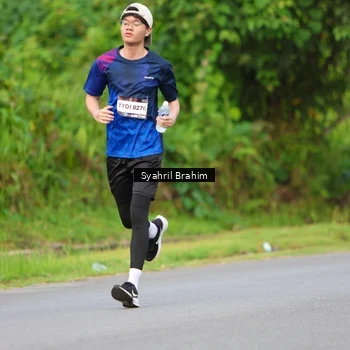 Runner Photo 7612345