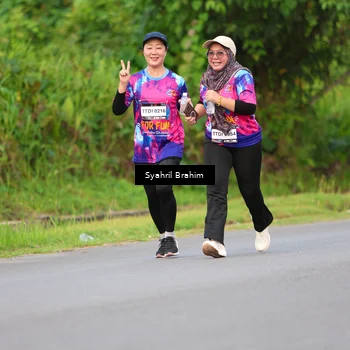 Runner Photo 7612351
