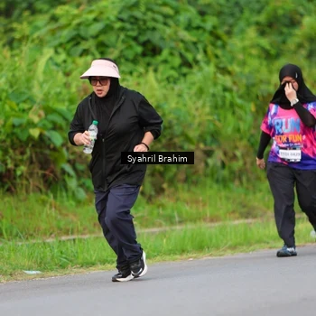 Runner Photo 7612360