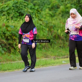 Runner Photo 7612361