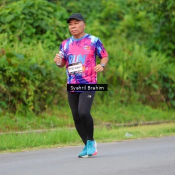 Runner Photo 7612365
