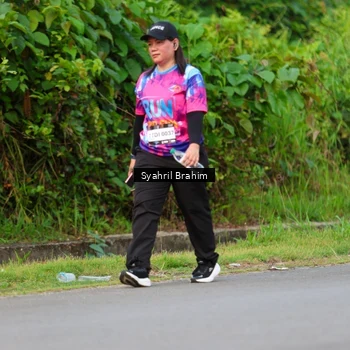 Runner Photo 7612367