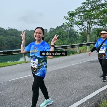 Runner Photo 7612375