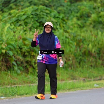 Runner Photo 7612390