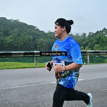 Runner Photo 7612396