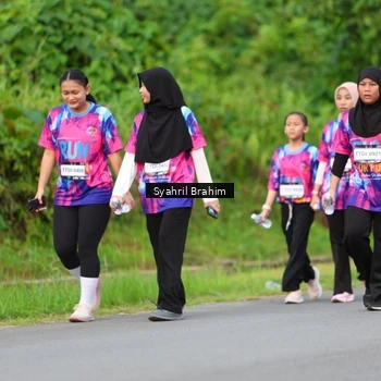 Runner Photo 7612397