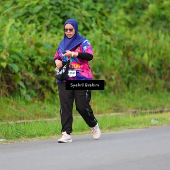 Runner Photo 7612411