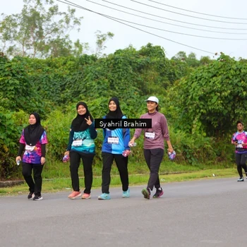 Runner Photo 7612422