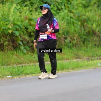 Runner Photo 7612423
