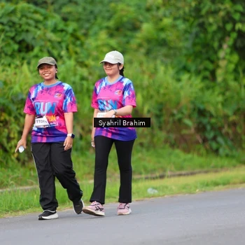 Runner Photo 7612430