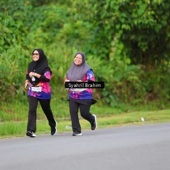 Runner Photo 7612457