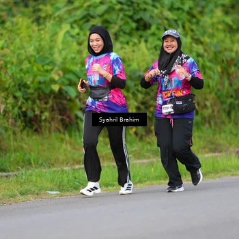 Runner Photo 7612459