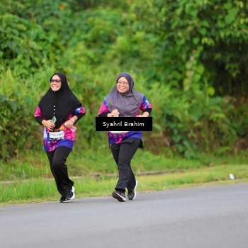 Runner Photo 7612468