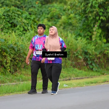 Runner Photo 7612501