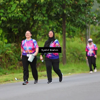 Runner Photo 7612536