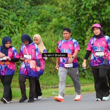 Runner Photo 7612548