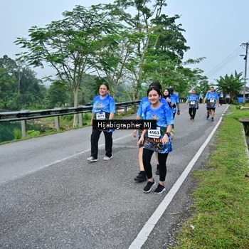 Runner Photo 7612549