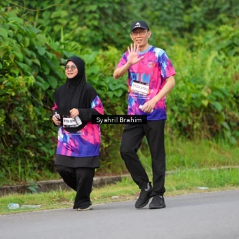 Runner Photo 7612554
