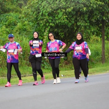 Runner Photo 7612558