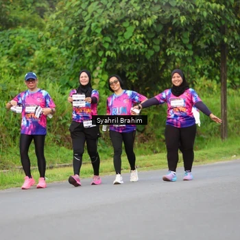 Runner Photo 7612559