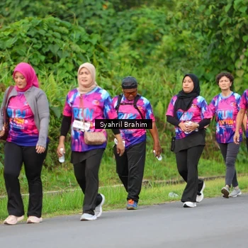 Runner Photo 7612581