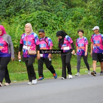 Runner Photo 7612585