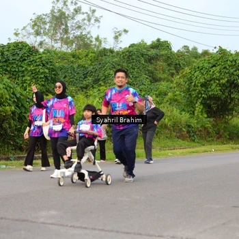 Runner Photo 7612586
