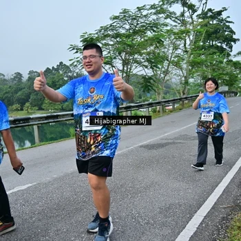 Runner Photo 7612591