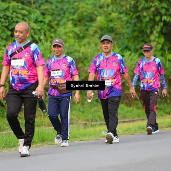 Runner Photo 7612596