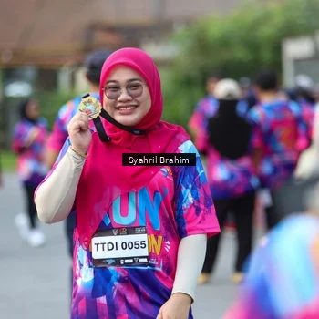 Runner Photo 7612624