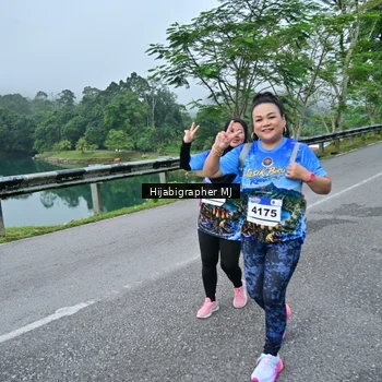 Runner Photo 7612625