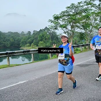 Runner Photo 7612672