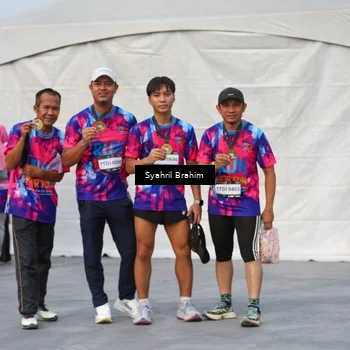 Runner Photo 7612673