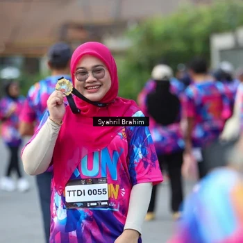 Runner Photo 7612685