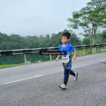 Runner Photo 7612693