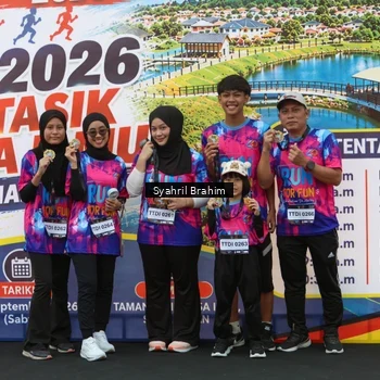 Runner Photo 7612725