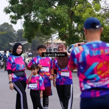 Runner Photo 7612771